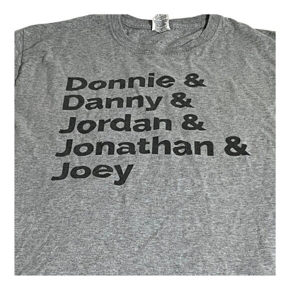 Vintage NKOTB New Kids On The Block T-Shirt Medium Gray Donnie Danny Jordan Joey - Picture 1 of 6